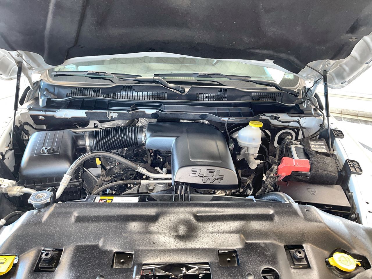 2021 Ram RAM 1500 Classic Crew Cab 4x4 (DS)