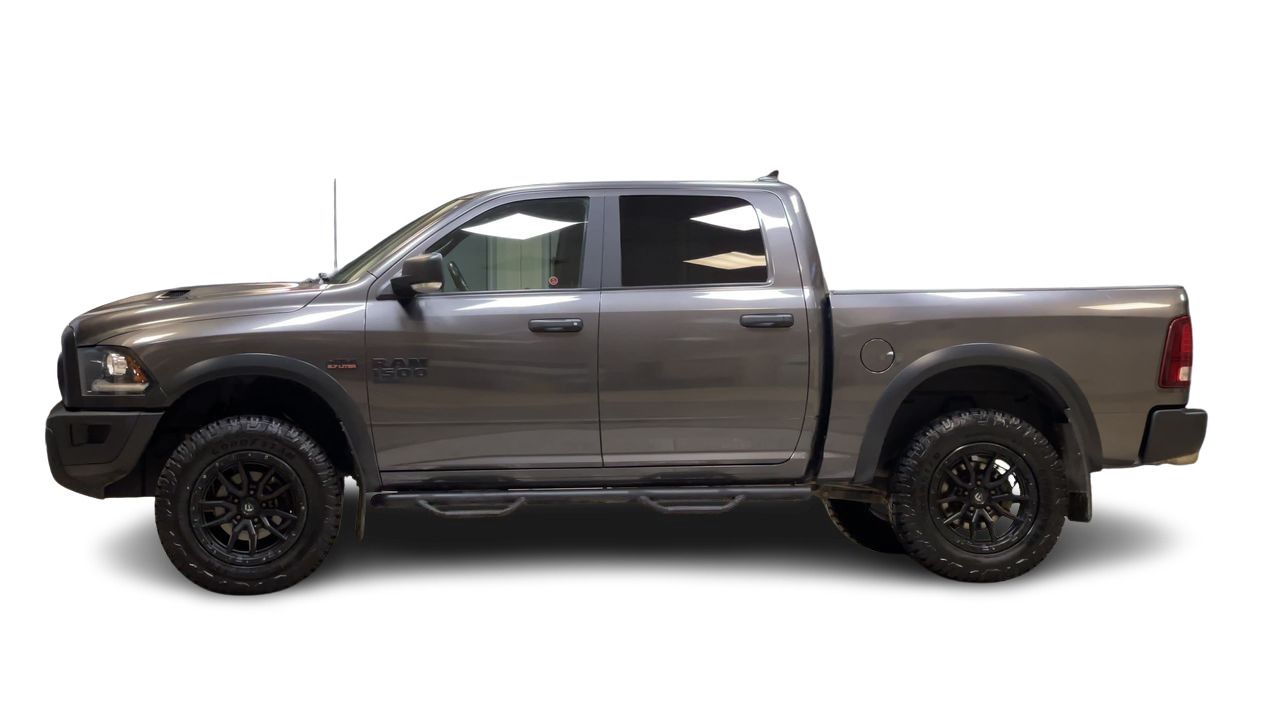 Ram RAM 1500 Classic Crew Cab 4x4 (DS)  2021 à Regina, Saskatchewan