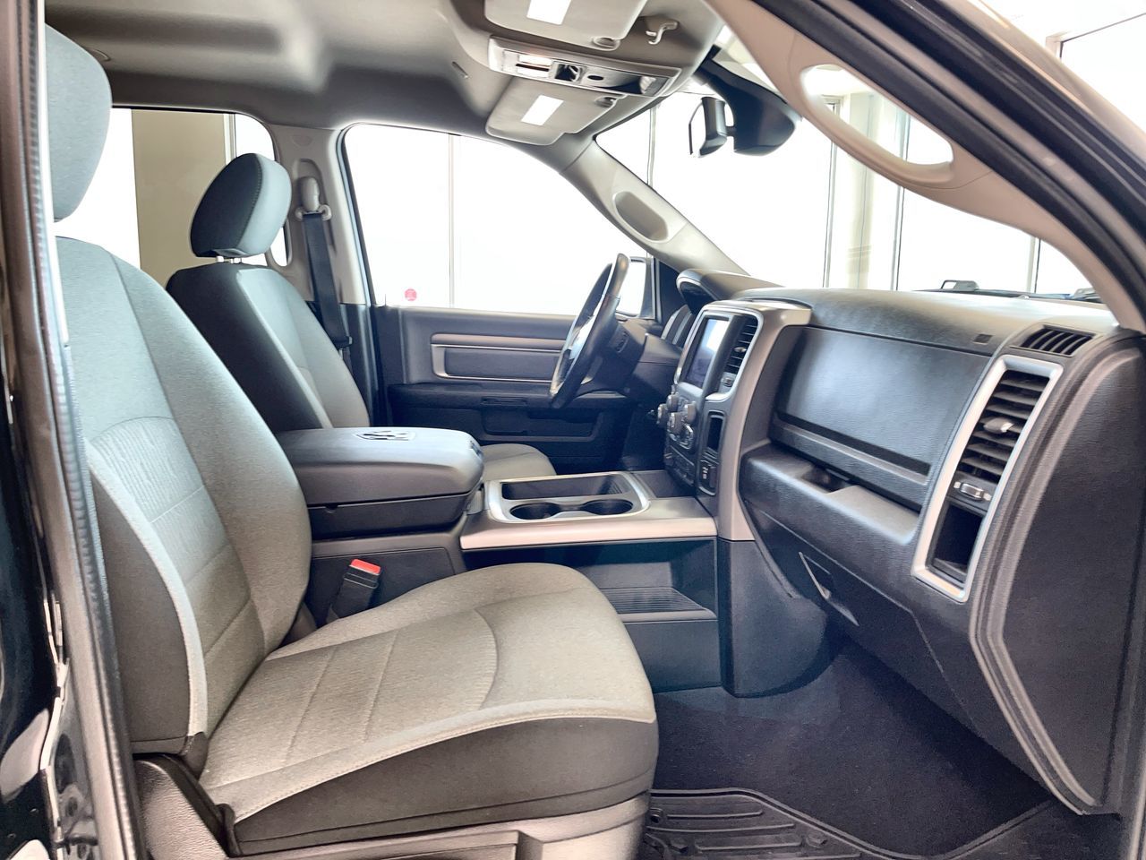 2022 Ram RAM 1500 Classic Crew Cab 4x4 (DS) in Regina, Saskatchewan