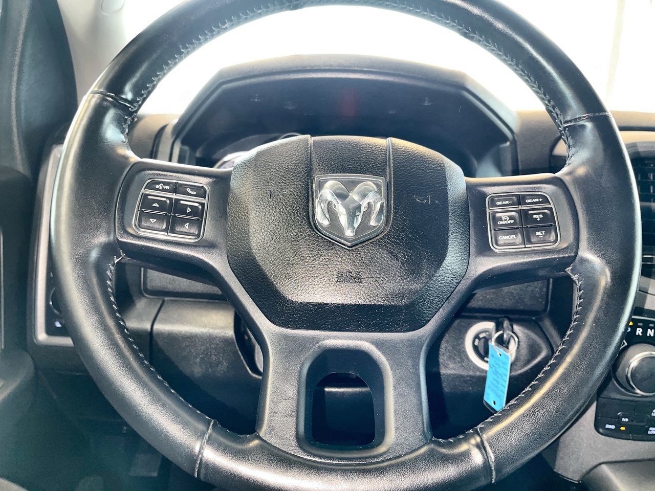 2022 Ram RAM 1500 Classic Crew Cab 4x4 (DS)