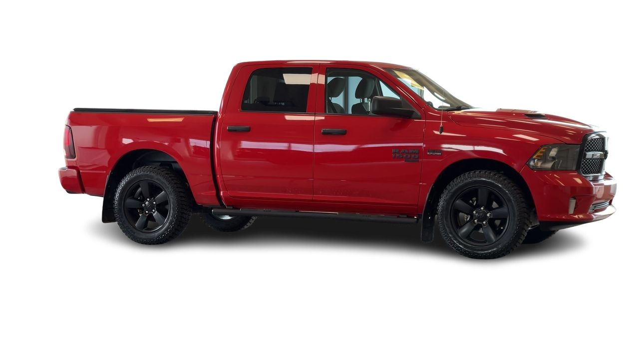 2022 Ram RAM 1500 Classic Crew Cab 4x4 (DS)