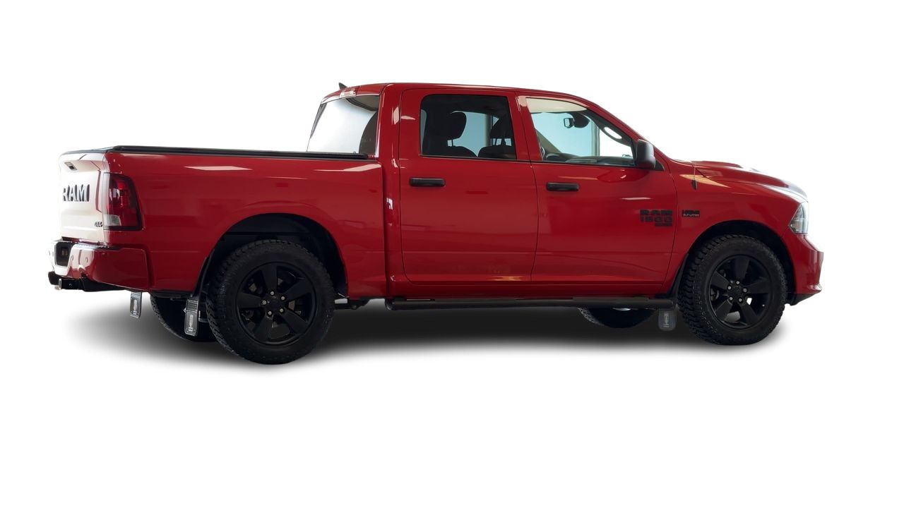 2022 Ram RAM 1500 Classic Crew Cab 4x4 (DS)