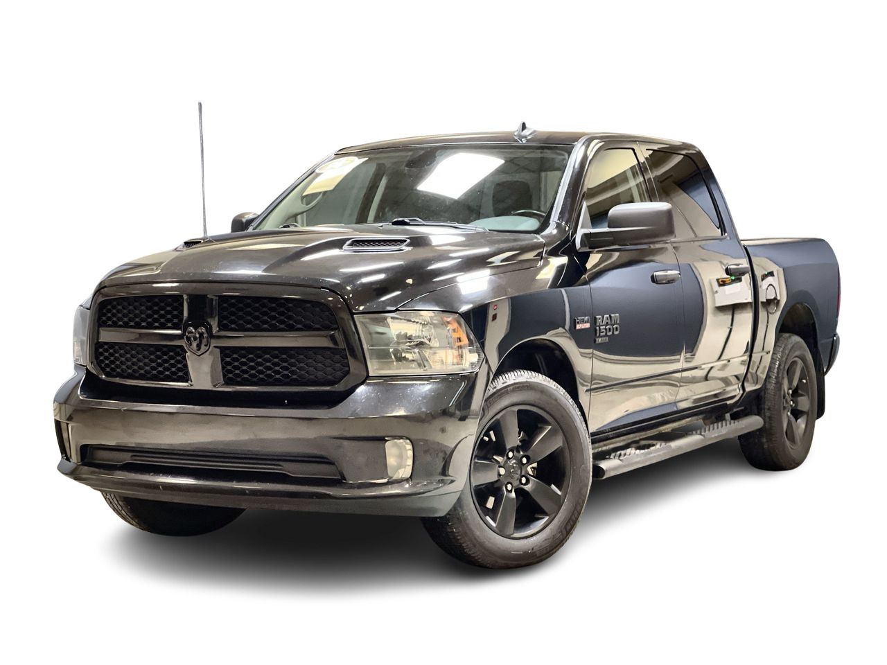 2022 Ram RAM 1500 Classic Crew Cab 4x4 (DS) in Regina, Saskatchewan