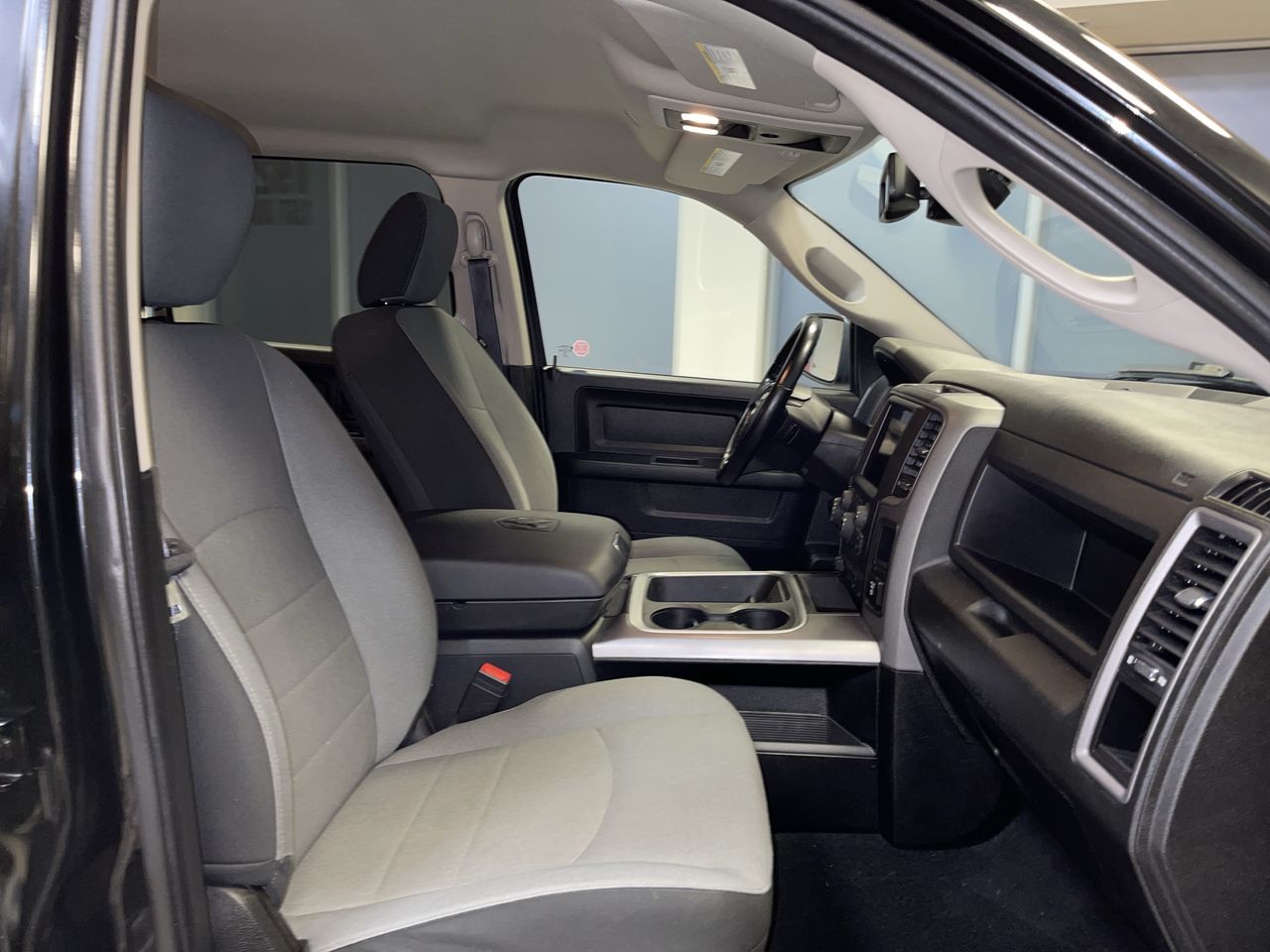 2022 Ram RAM 1500 Classic Crew Cab 4x4 (DS) in Regina, Saskatchewan