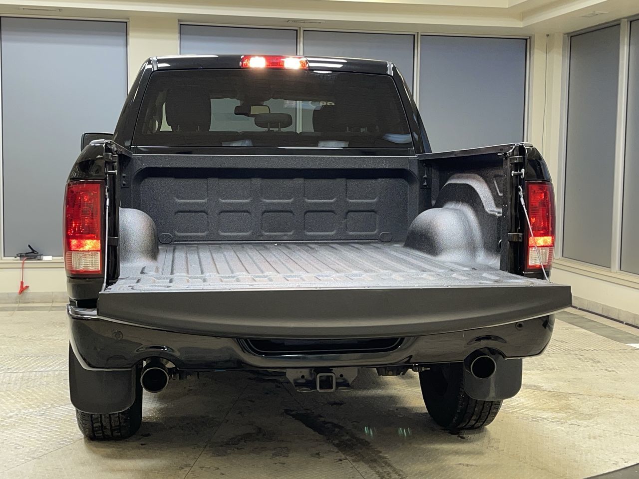 2022 Ram RAM 1500 Classic Crew Cab 4x4 (DS) in Regina, Saskatchewan