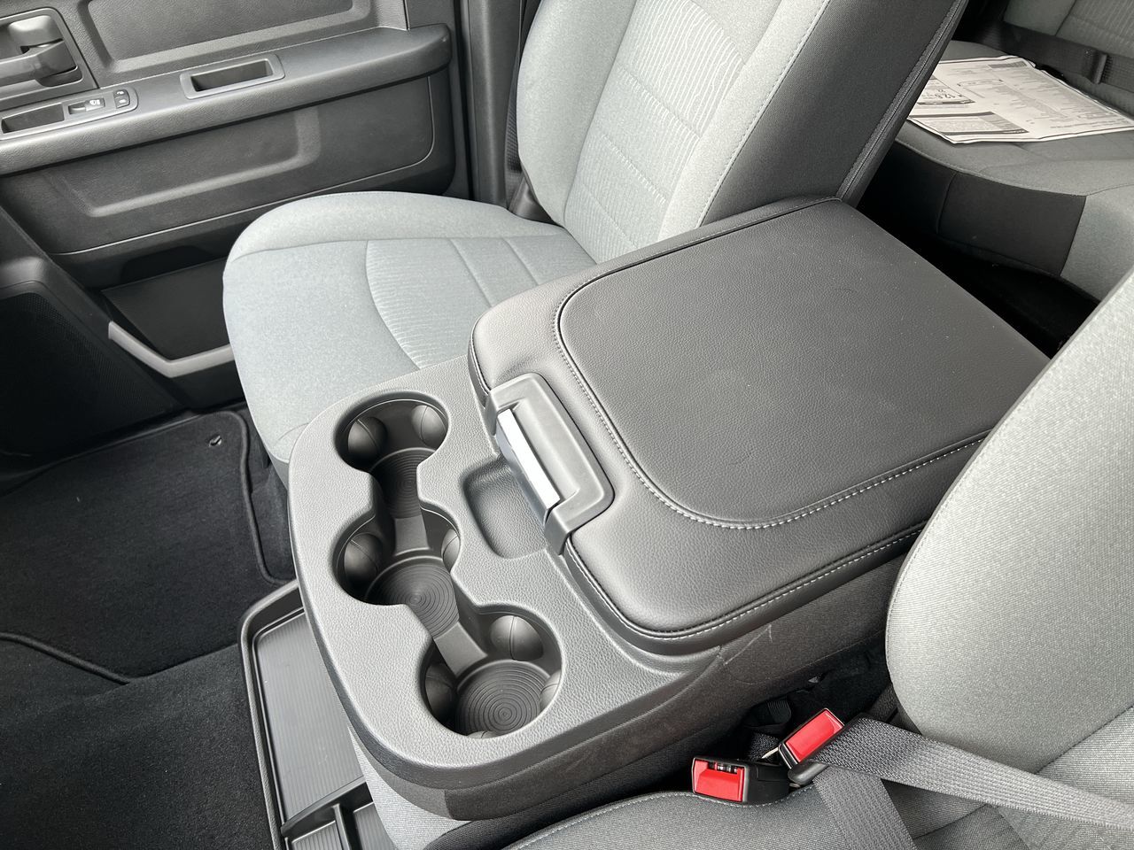 2022 Ram RAM 1500 Classic Crew Cab 4x4 (DS) in Regina, Saskatchewan