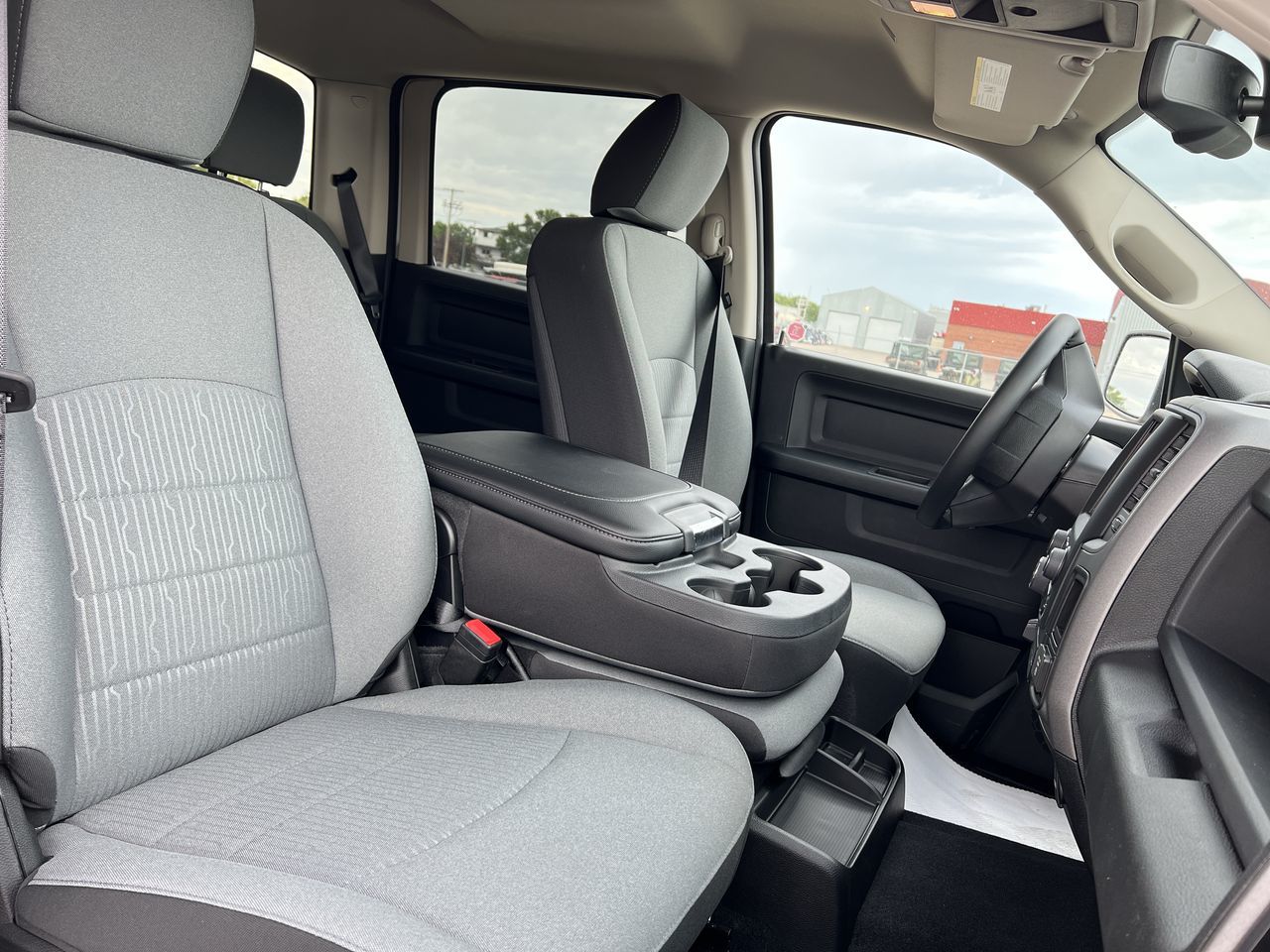2022 Ram RAM 1500 Classic Crew Cab 4x4 (DS) in Regina, Saskatchewan