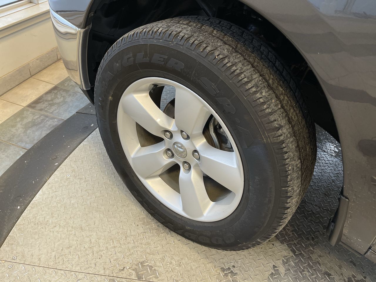 2023 Ram RAM 1500 Classic Crew Cab 4x4 (DS) in Regina, Saskatchewan