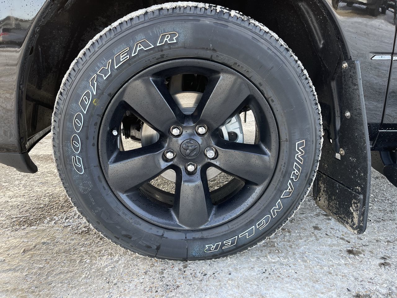 2022 Ram RAM 1500 Classic Quad Cab 4x4 (DS) in Regina, Saskatchewan