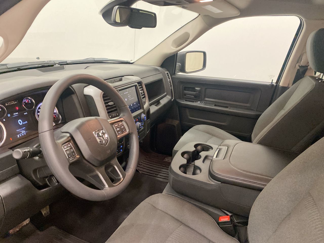 2022 Ram RAM 1500 Classic Quad Cab 4x4 (DS) in Regina, Saskatchewan