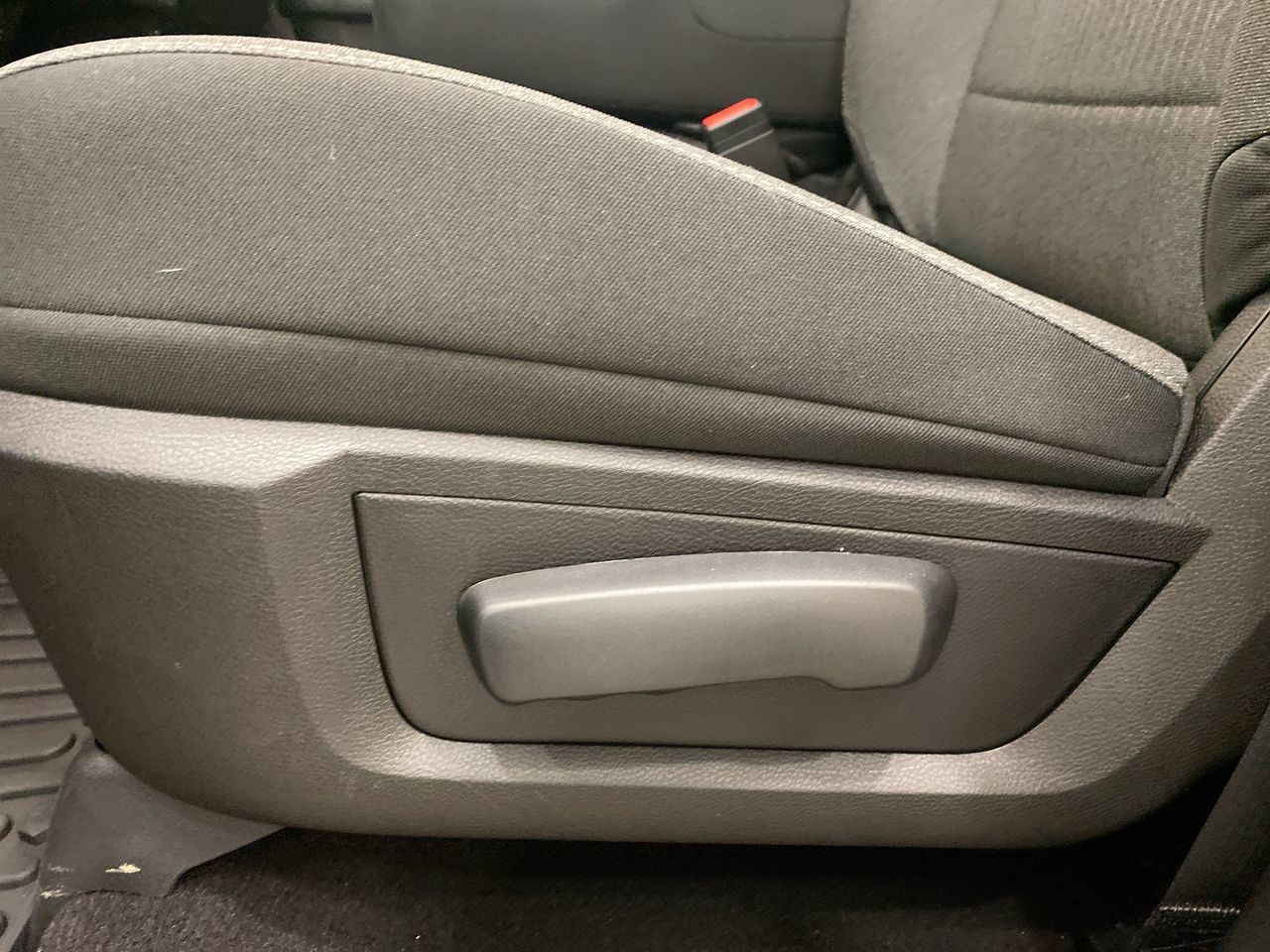 2022 Ram RAM 1500 Classic Quad Cab 4x4 (DS) in Regina, Saskatchewan