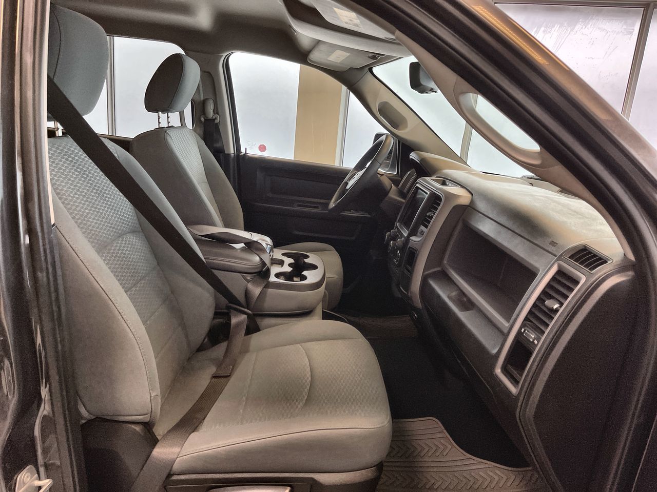 Ram RAM 1500 Crew Cab 4x4 (DS)  2019 à Regina, Saskatchewan