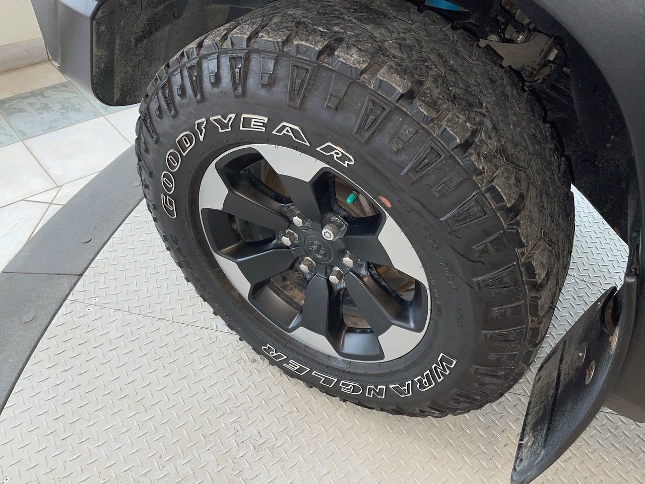 2020 Ram RAM 1500 Crew Cab 4x4 (DT)