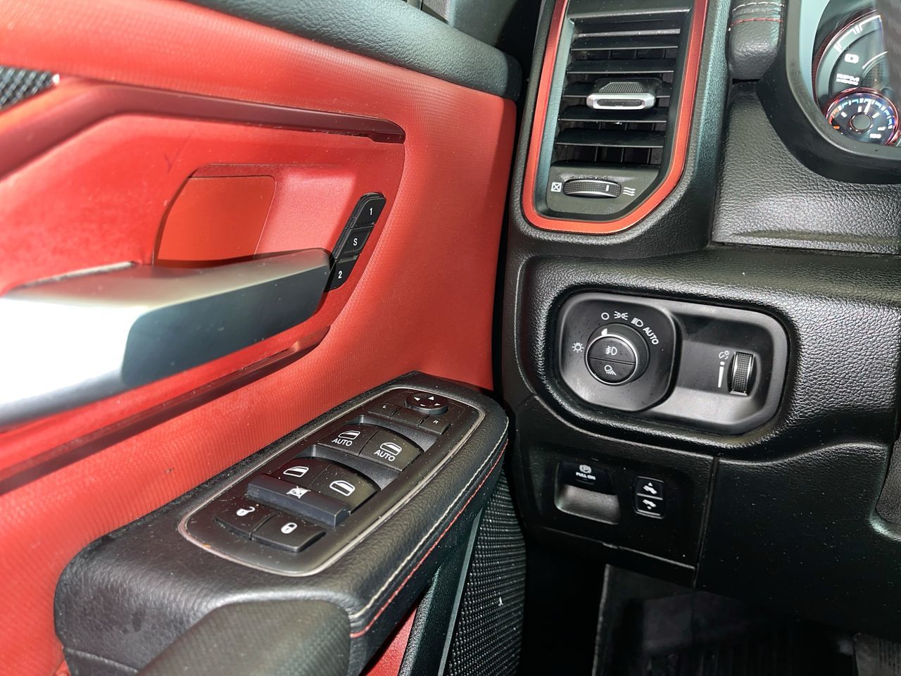 2020 Ram RAM 1500 Crew Cab 4x4 (DT)