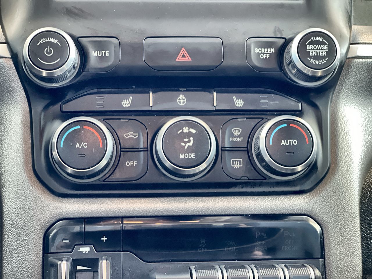 2020 Ram RAM 1500 Crew Cab 4x4 (DT) in Regina, Saskatchewan