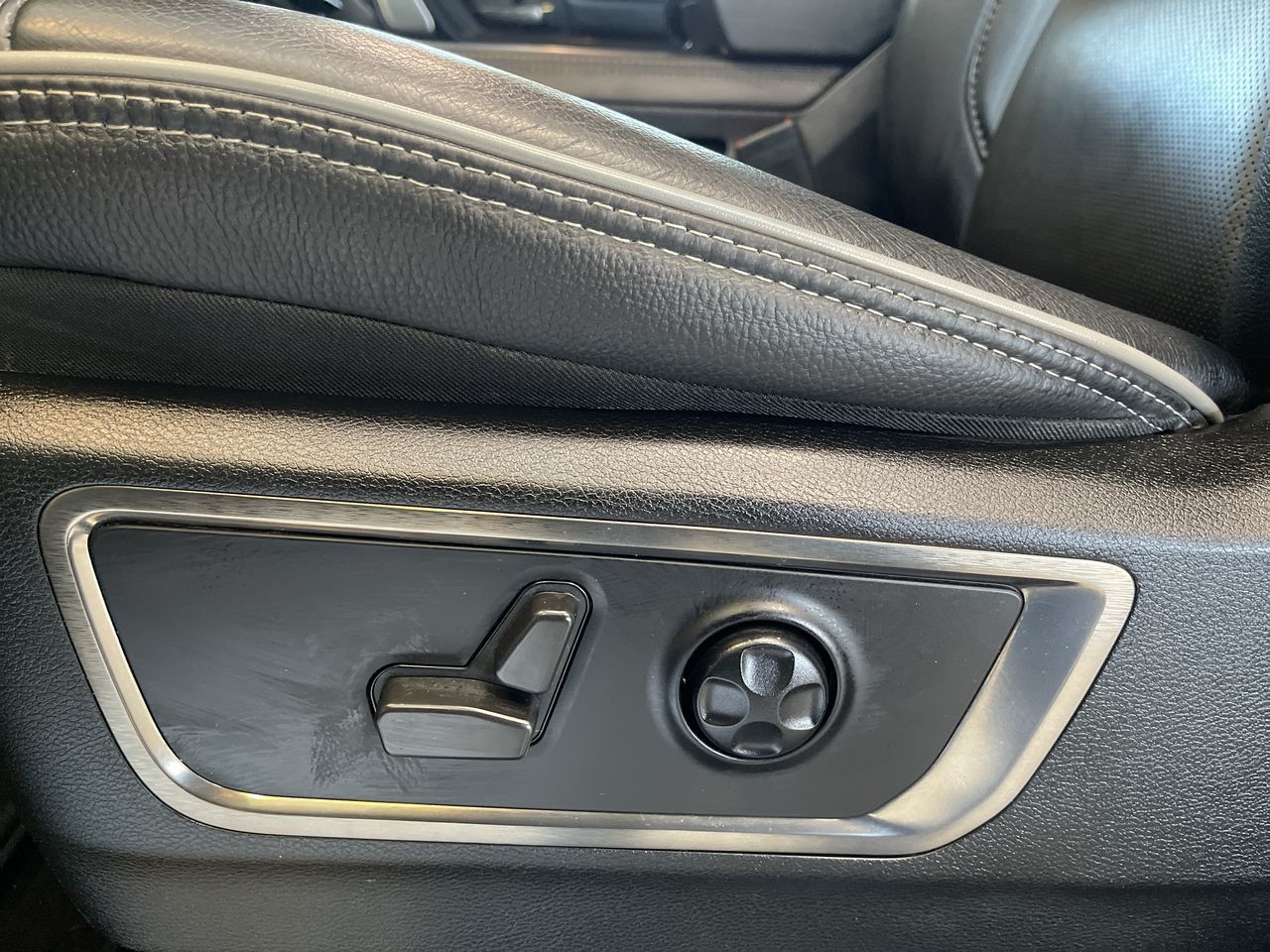 Ram RAM 1500 Crew Cab 4x4 (DT)  2021 à Regina, Saskatchewan