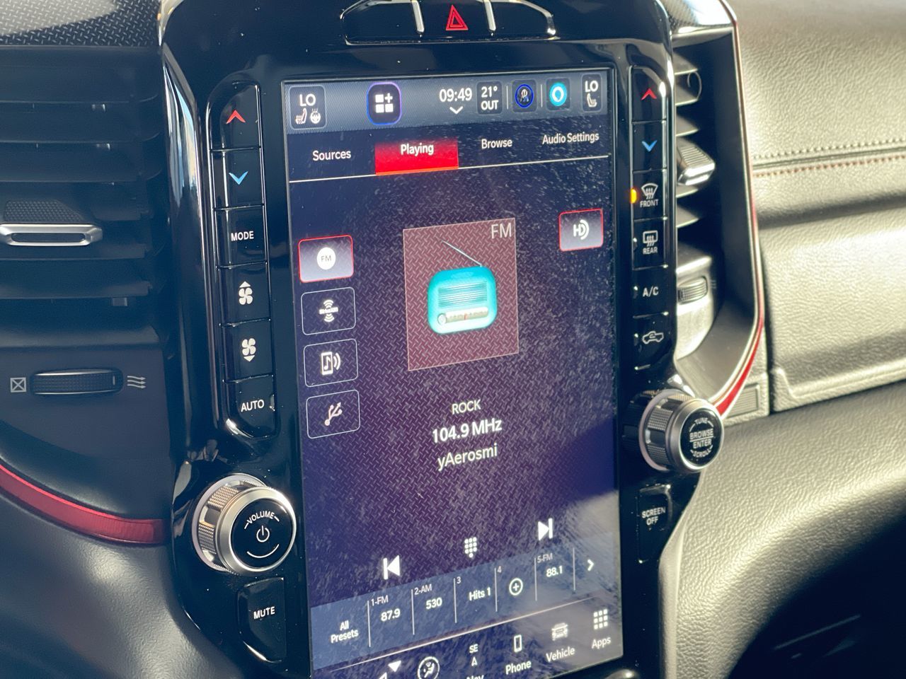 2022 Ram RAM 1500 Crew Cab 4x4 (dt) in Regina, Saskatchewan