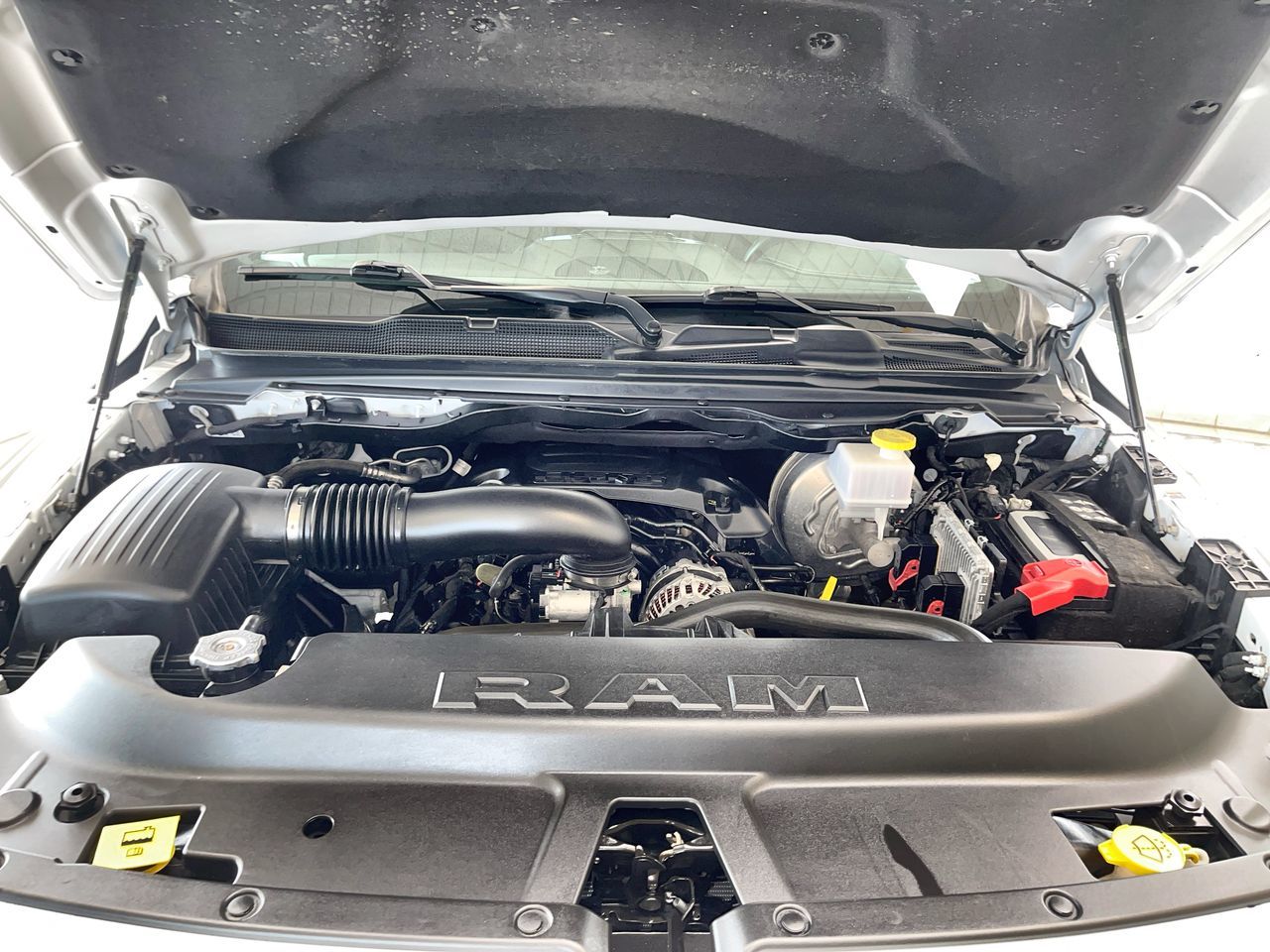 2022 Ram RAM 1500 Crew Cab 4x4 (dt) in Regina, Saskatchewan