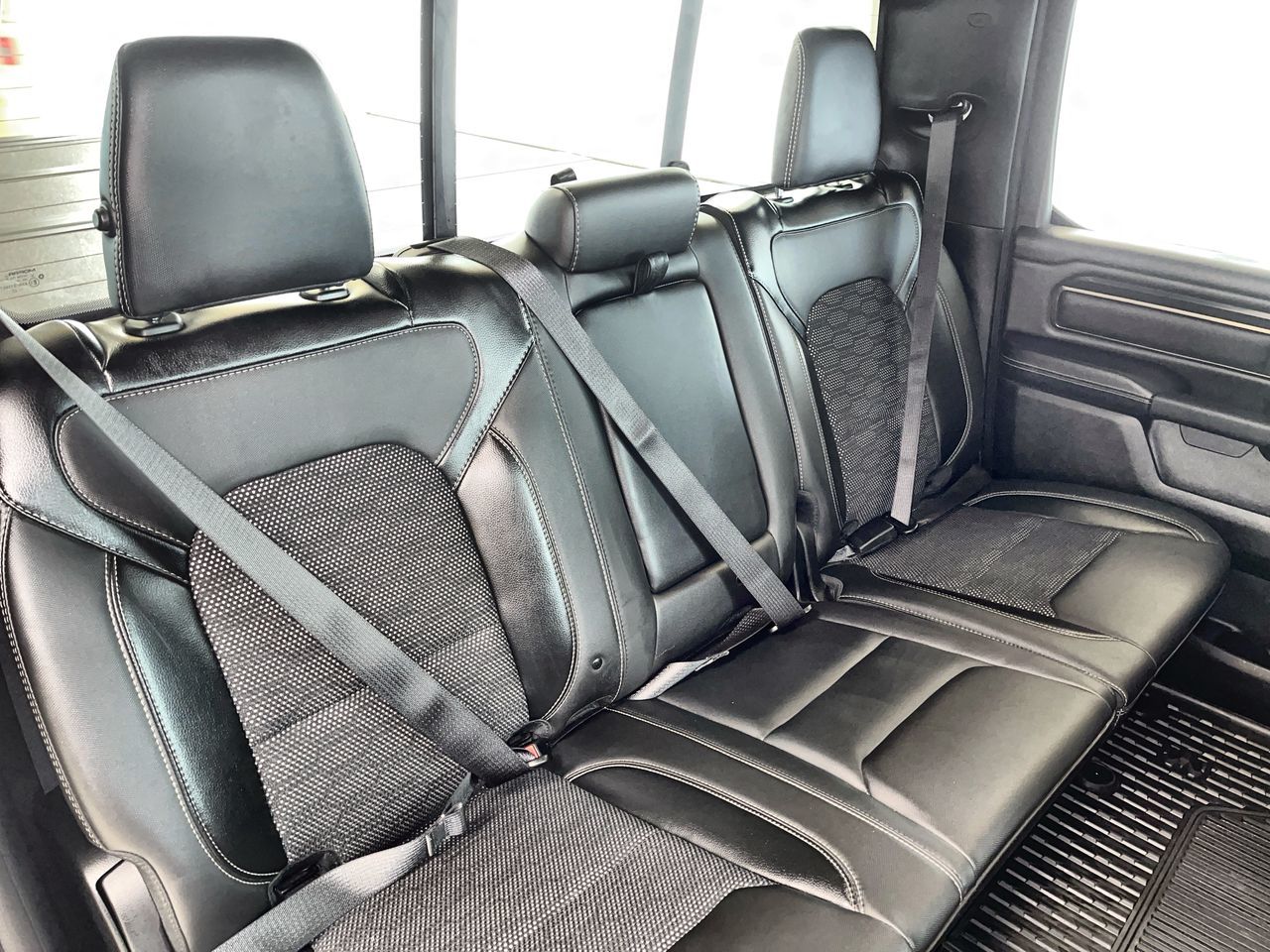 2022 Ram RAM 1500 Crew Cab 4x4 (dt) in Regina, Saskatchewan