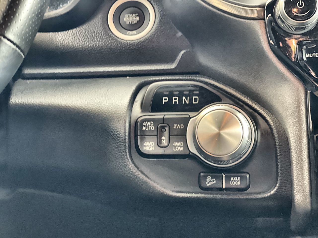 2022 Ram RAM 1500 Crew Cab 4x4 (dt)