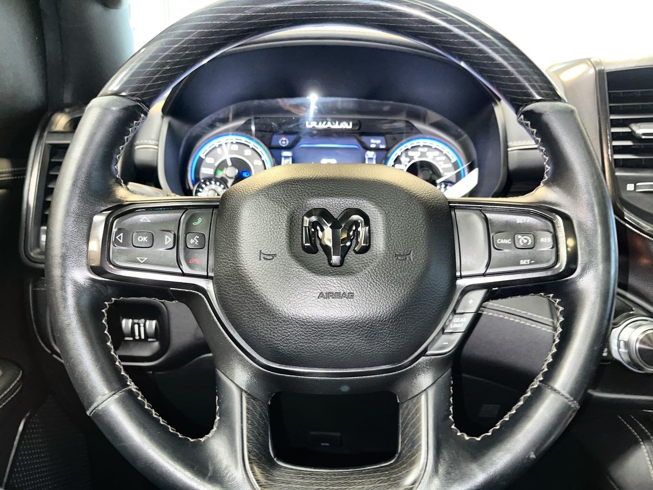 2022 Ram RAM 1500 Crew Cab 4x4 (dt)