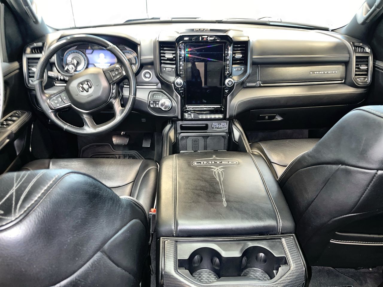 2022 Ram RAM 1500 Crew Cab 4x4 (dt)