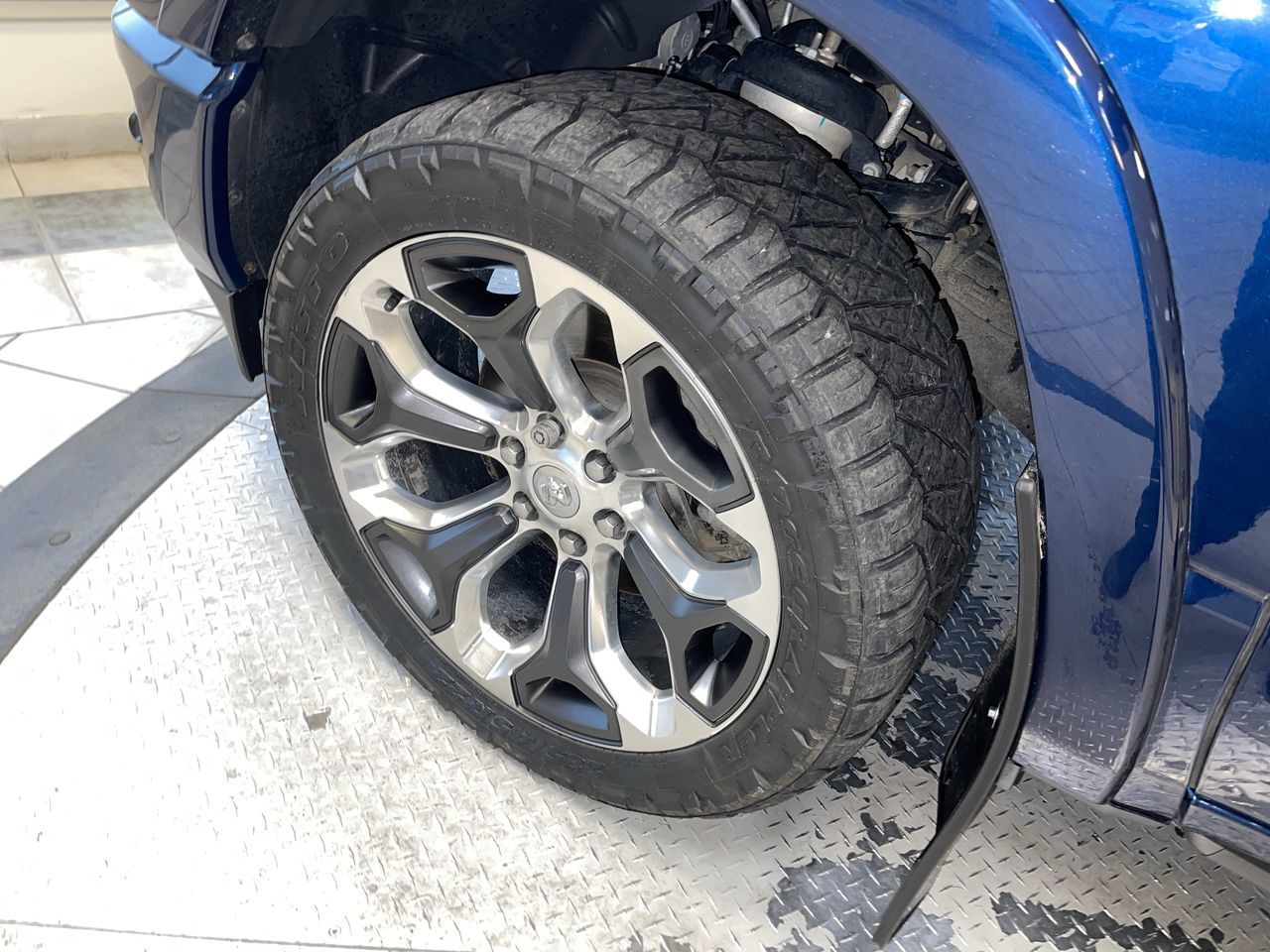 2022 Ram RAM 1500 Crew Cab 4x4 (dt)