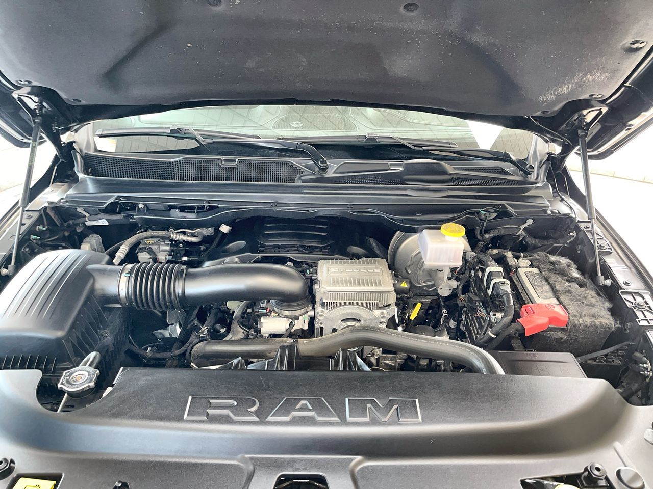 2023 Ram RAM 1500 Crew Cab 4x4 (dt) in Regina, Saskatchewan
