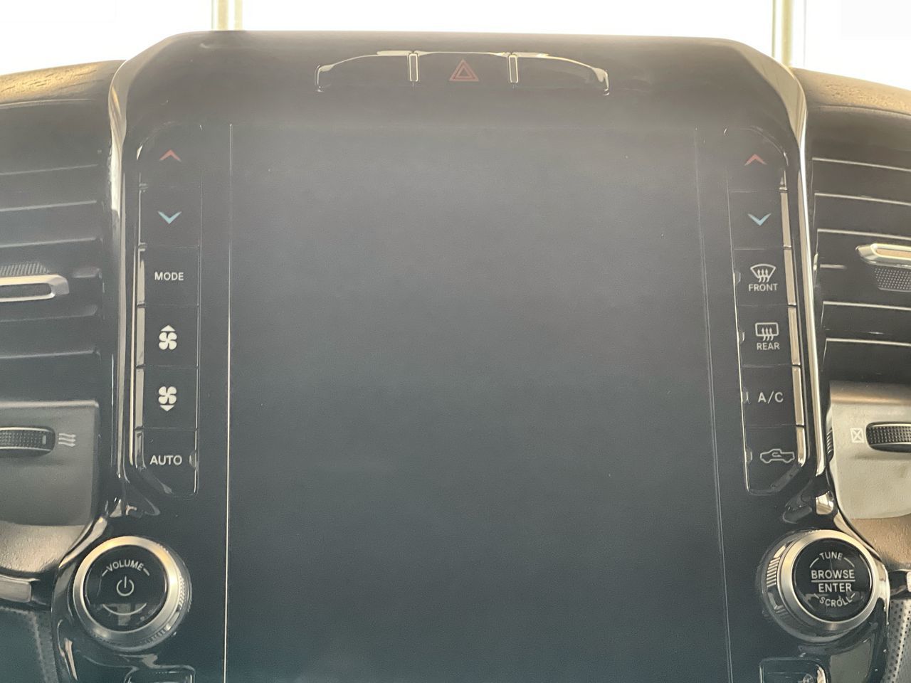 2023 Ram RAM 1500 Crew Cab 4x4 (dt) in Regina, Saskatchewan