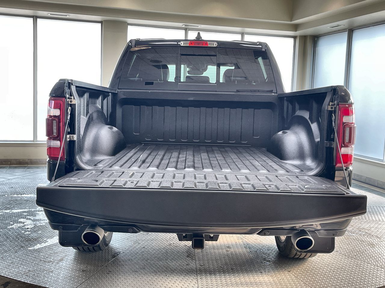 2023 Ram RAM 1500 Crew Cab 4x4 (dt) in Regina, Saskatchewan