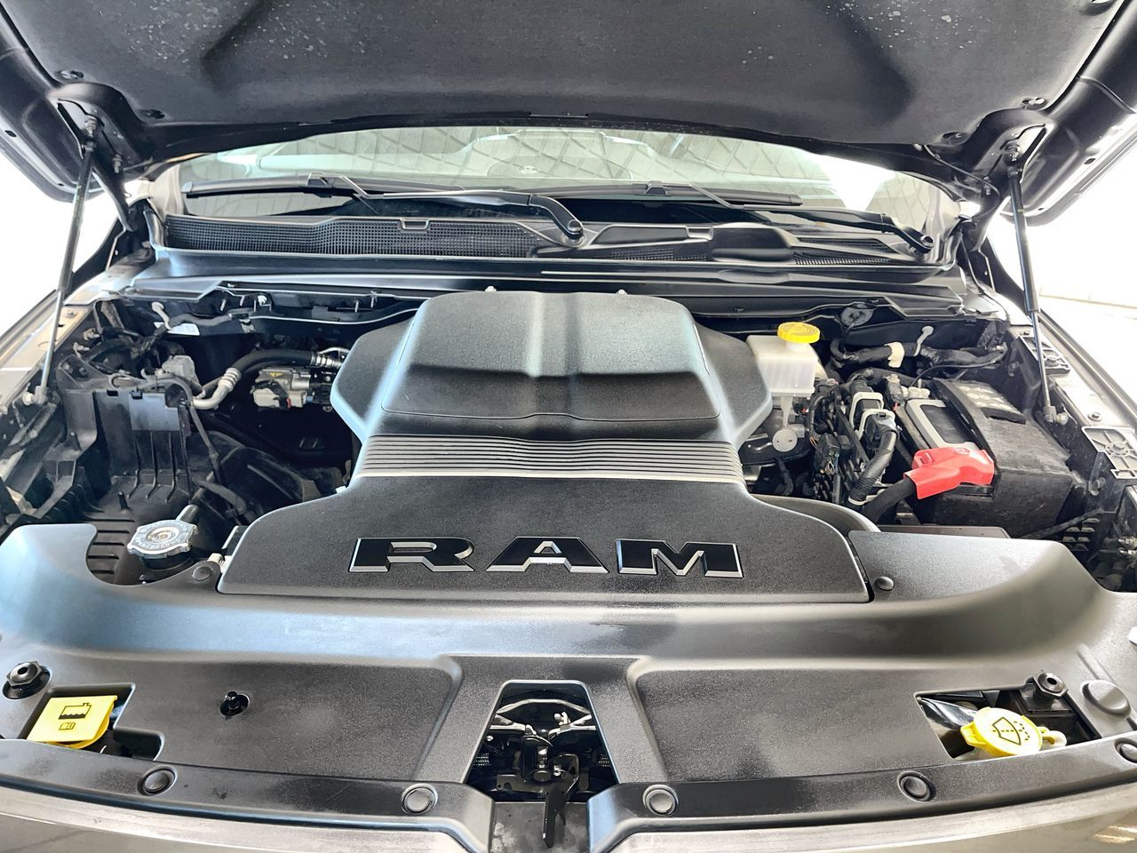 2023 Ram RAM 1500 Crew Cab 4x4 (dt) in Regina, Saskatchewan
