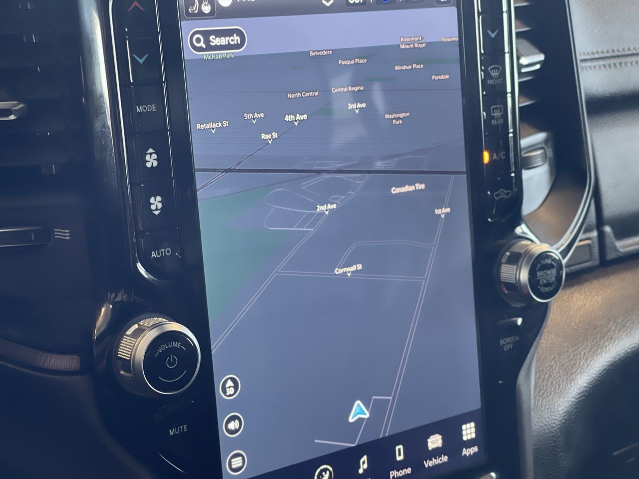 2023 Ram RAM 1500 Crew Cab 4x4 (dt)