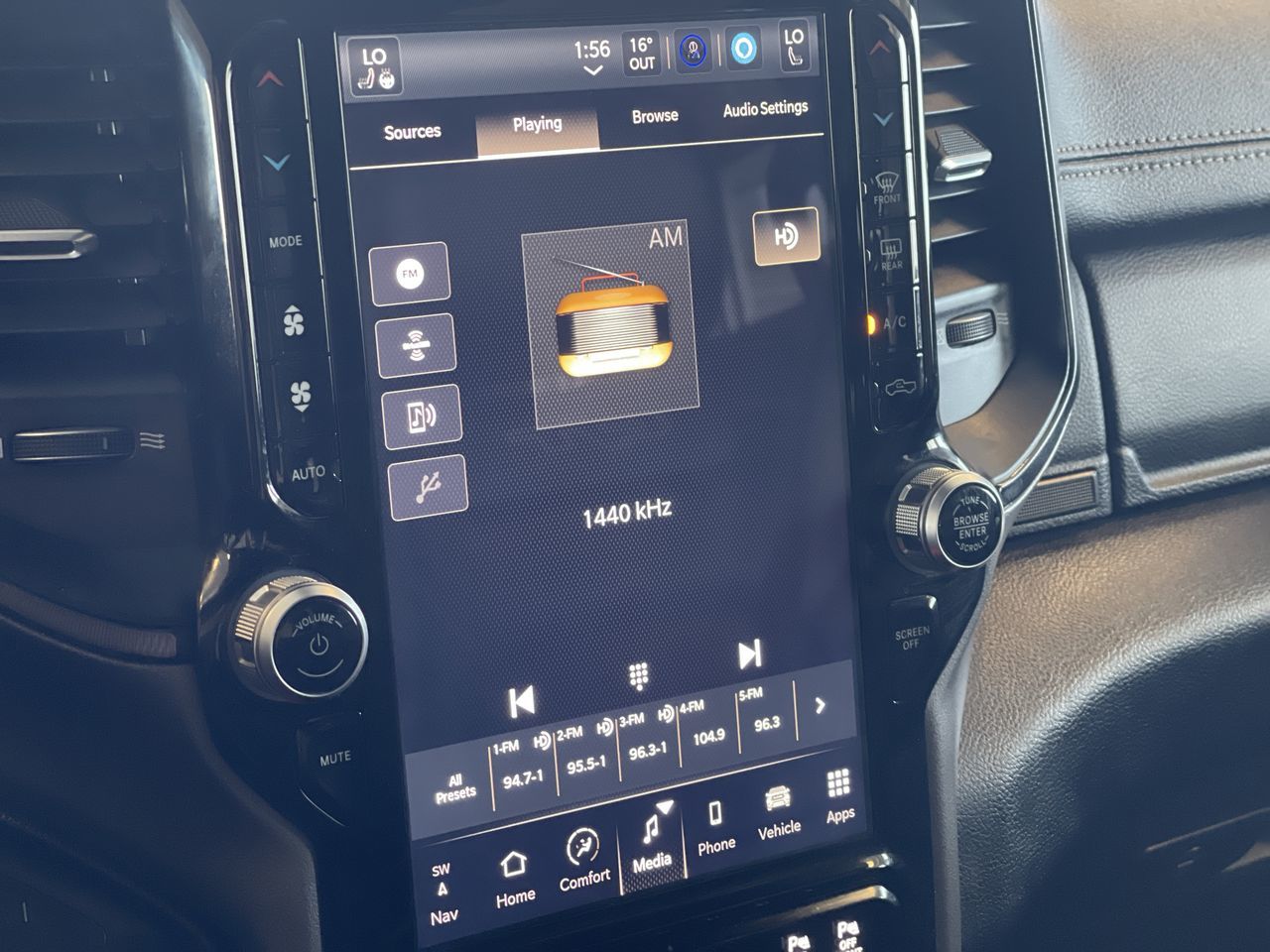 2023 Ram RAM 1500 Crew Cab 4x4 (dt)