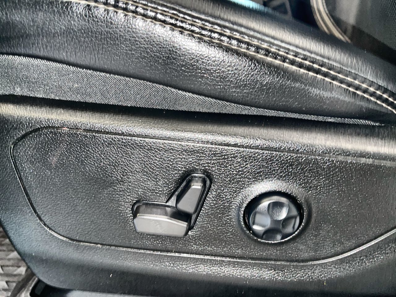 2023 Ram RAM 1500 Crew Cab 4x4 (dt)