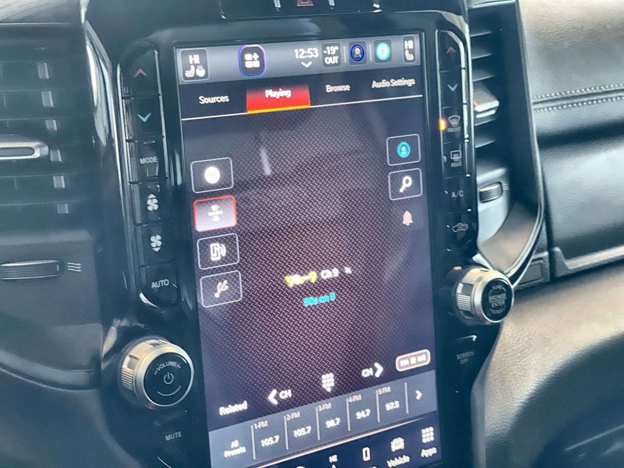 Ram RAM 1500 Crew Cab 4x4 (DT)  2023 à Regina, Saskatchewan