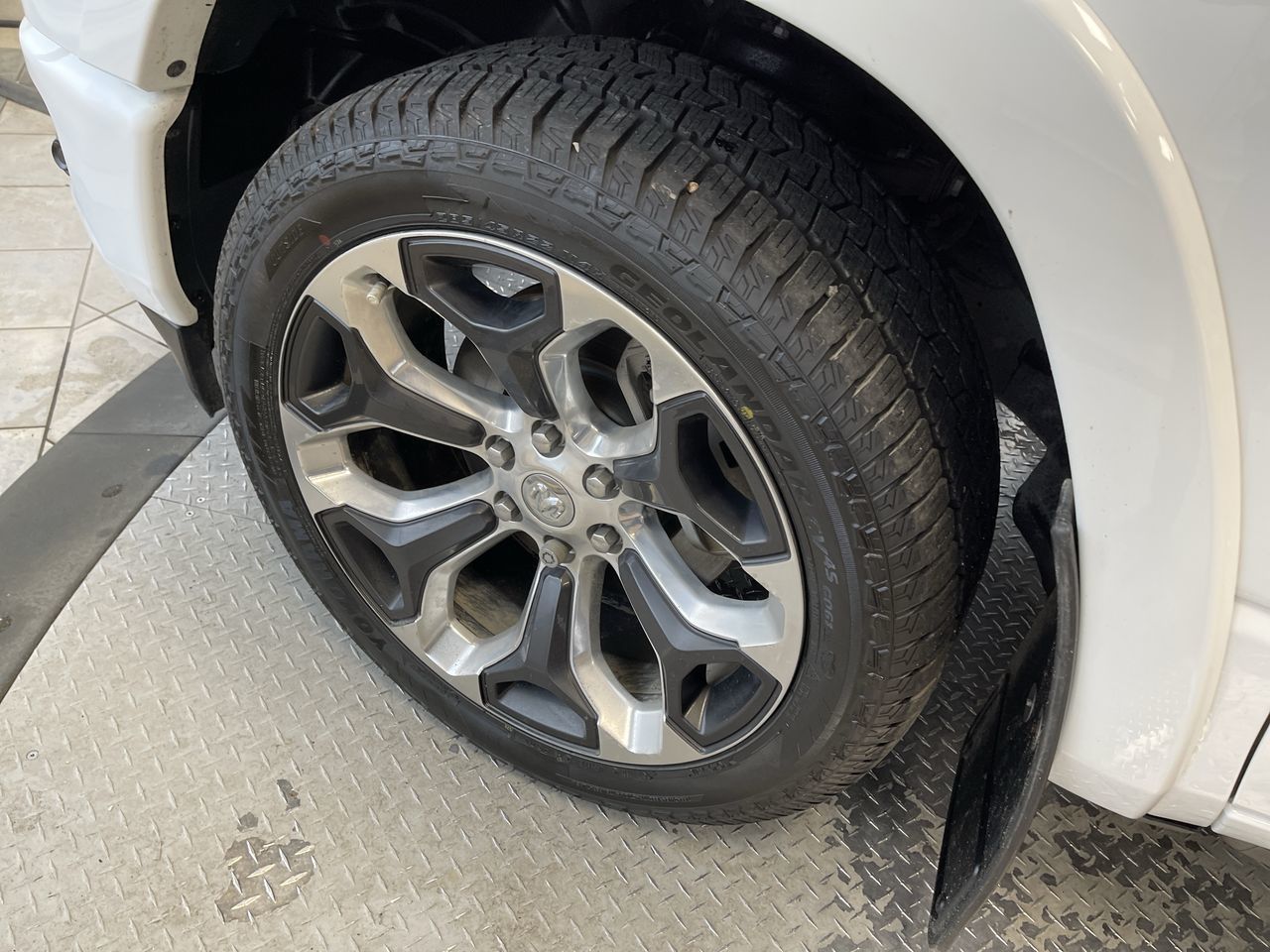 2023 Ram RAM 1500 Crew Cab 4x4 (DT)