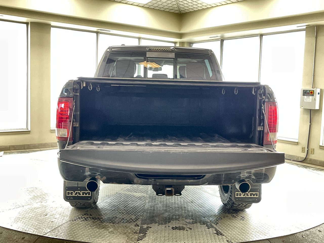 2015 Ram RAM 1500 Crew Cab 4x4