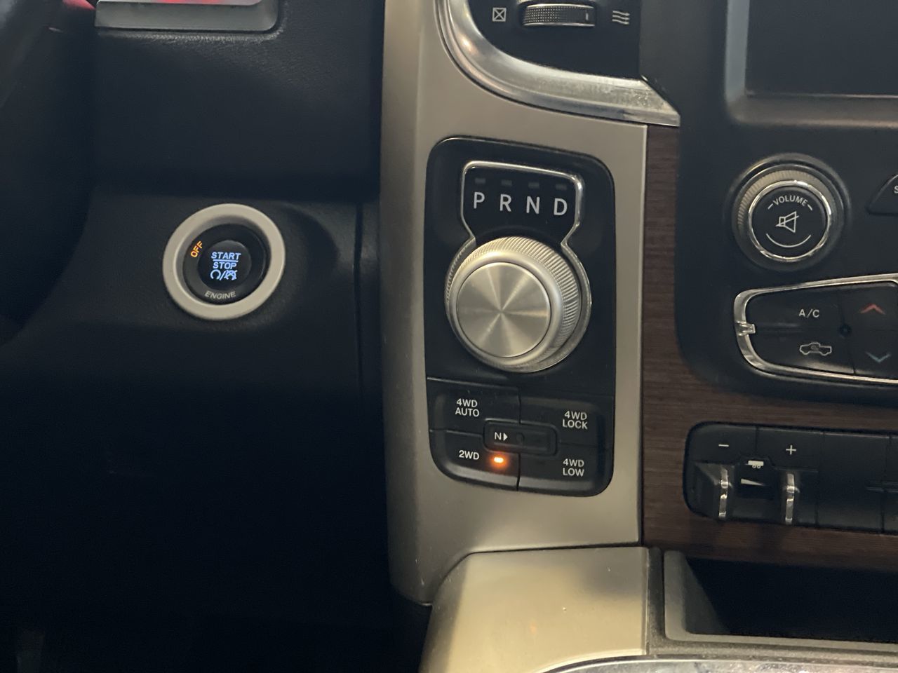 Ram RAM 1500 Crew Cab 4x4  2016 à Regina, Saskatchewan