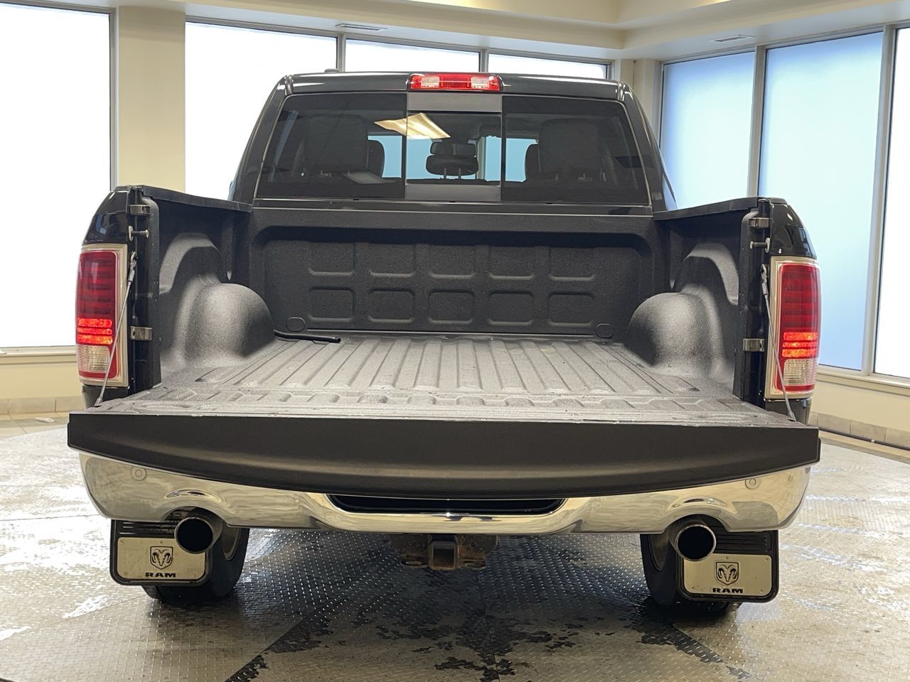 Ram RAM 1500 Crew Cab 4x4  2016 à Regina, Saskatchewan