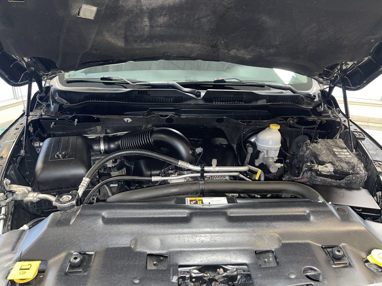 Ram RAM 1500 Crew Cab 4x4  2016 à Regina, Saskatchewan