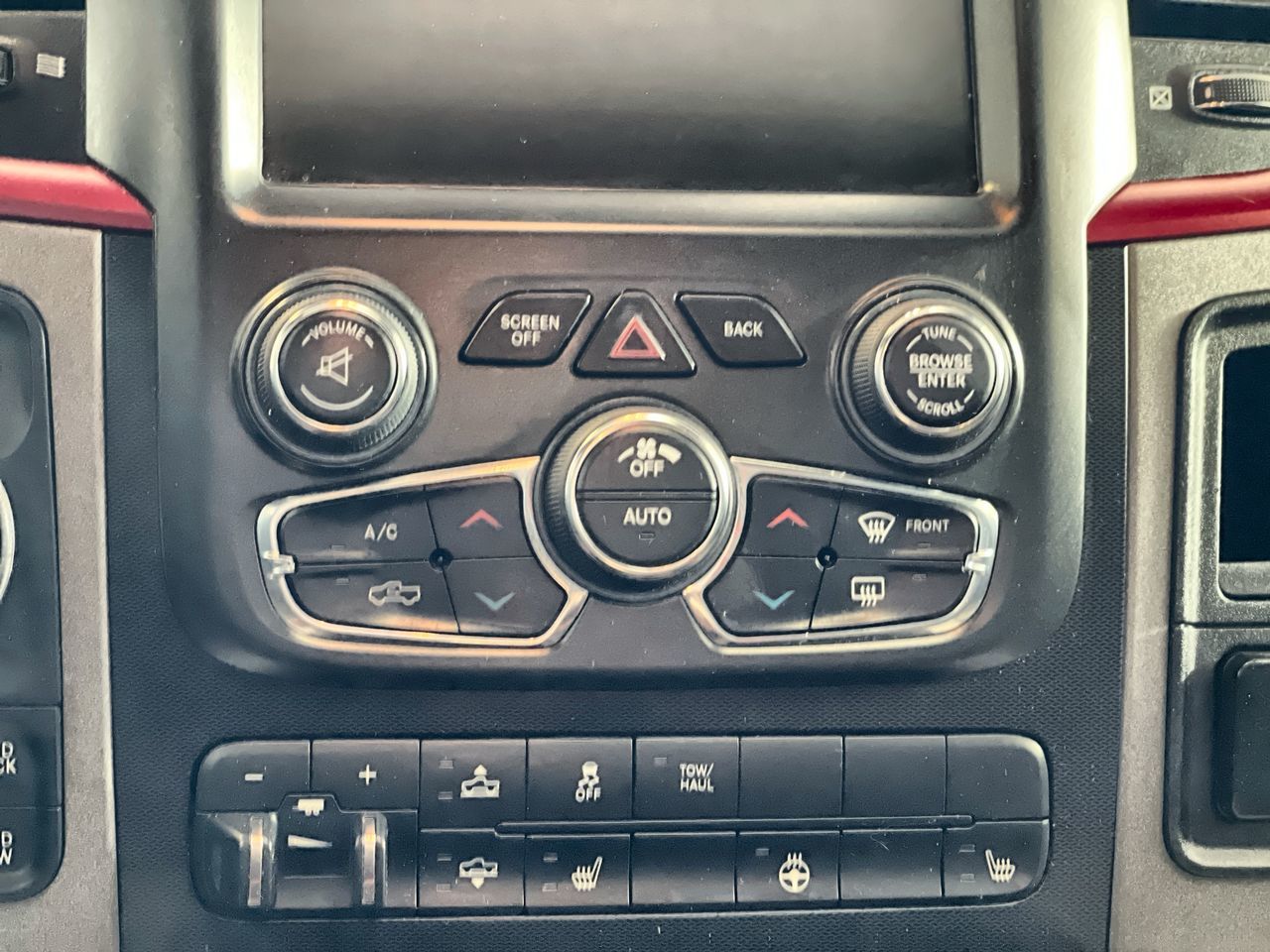 2017 Ram RAM 1500 Crew Cab 4x4 in Regina, Saskatchewan