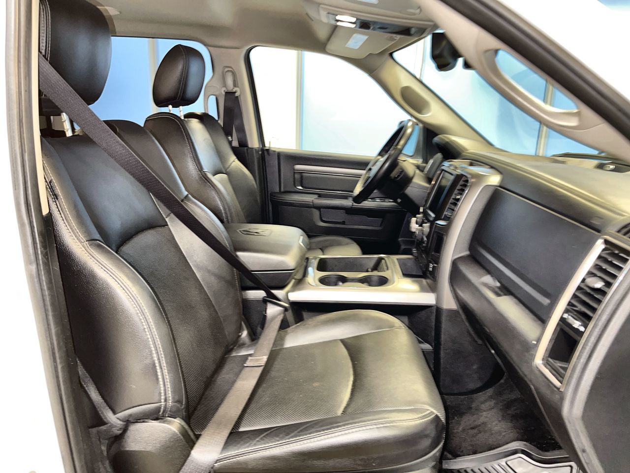 2017 Ram RAM 1500 Crew Cab 4x4 in Regina, Saskatchewan