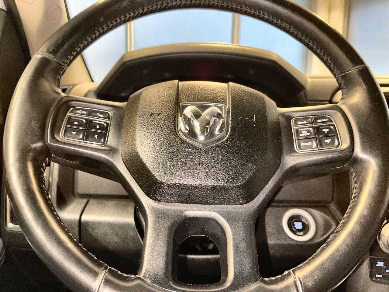 2017 Ram RAM 1500 Crew Cab 4x4 in Regina, Saskatchewan