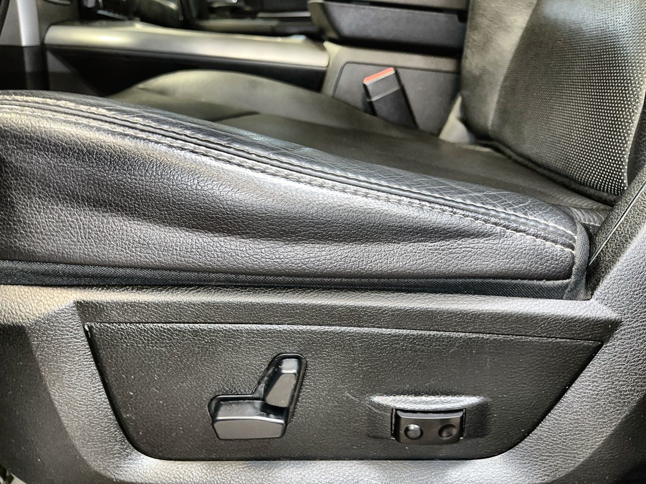 2017 Ram RAM 1500 Crew Cab 4x4 in Regina, Saskatchewan