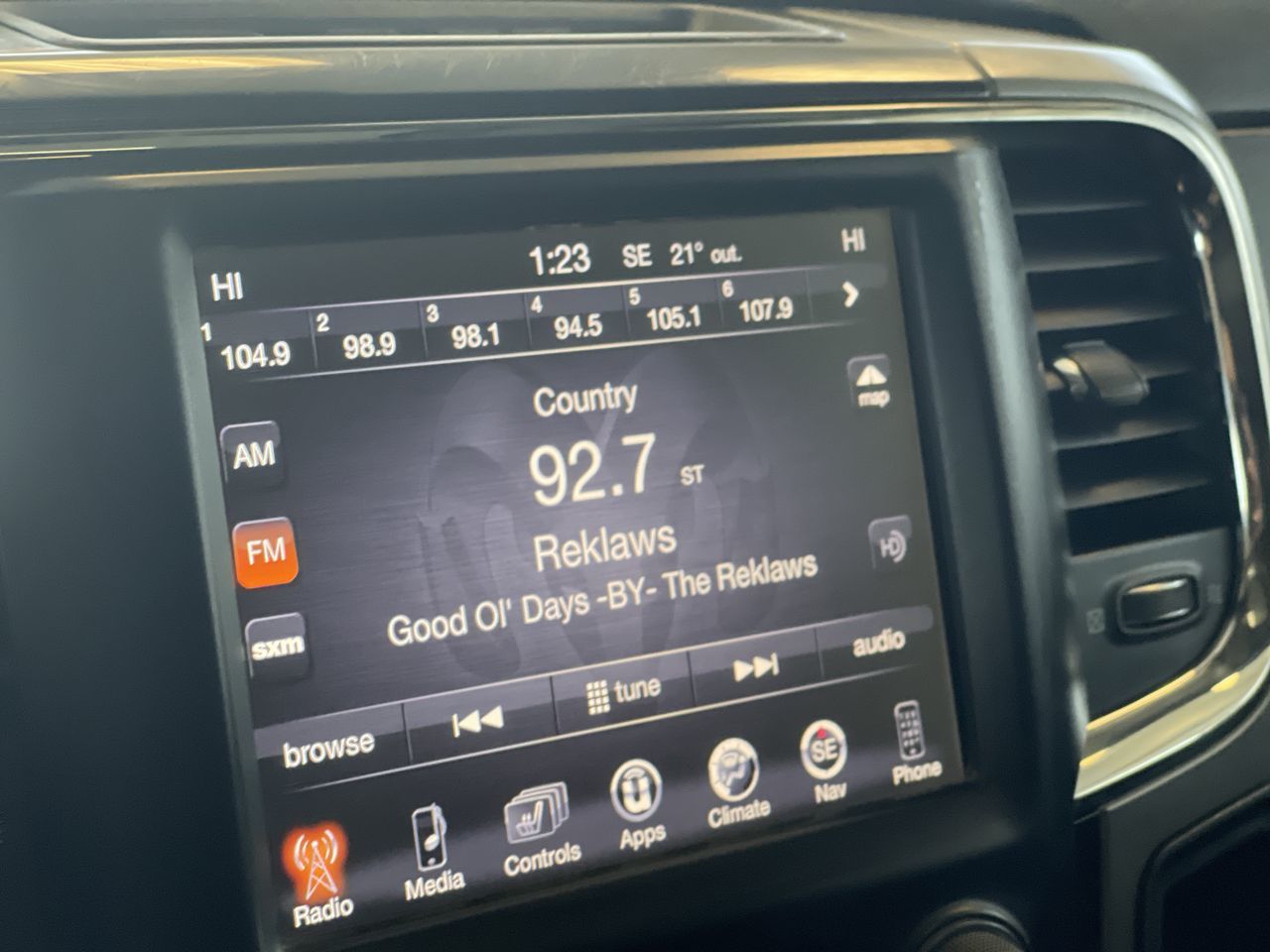 2017 Ram RAM 1500 Crew Cab 4x4 in Regina, Saskatchewan