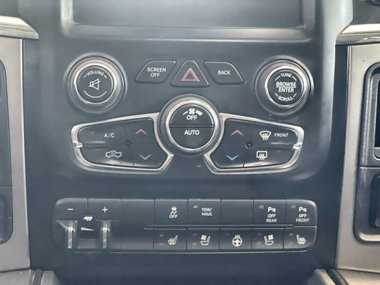 2017 Ram RAM 1500 Crew Cab 4x4 in Regina, Saskatchewan