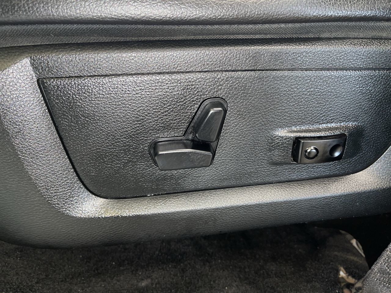 2017 Ram RAM 1500 Crew Cab 4x4 in Regina, Saskatchewan