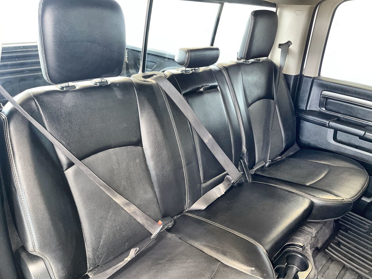 2017 Ram RAM 1500 Crew Cab 4x4 in Regina, Saskatchewan