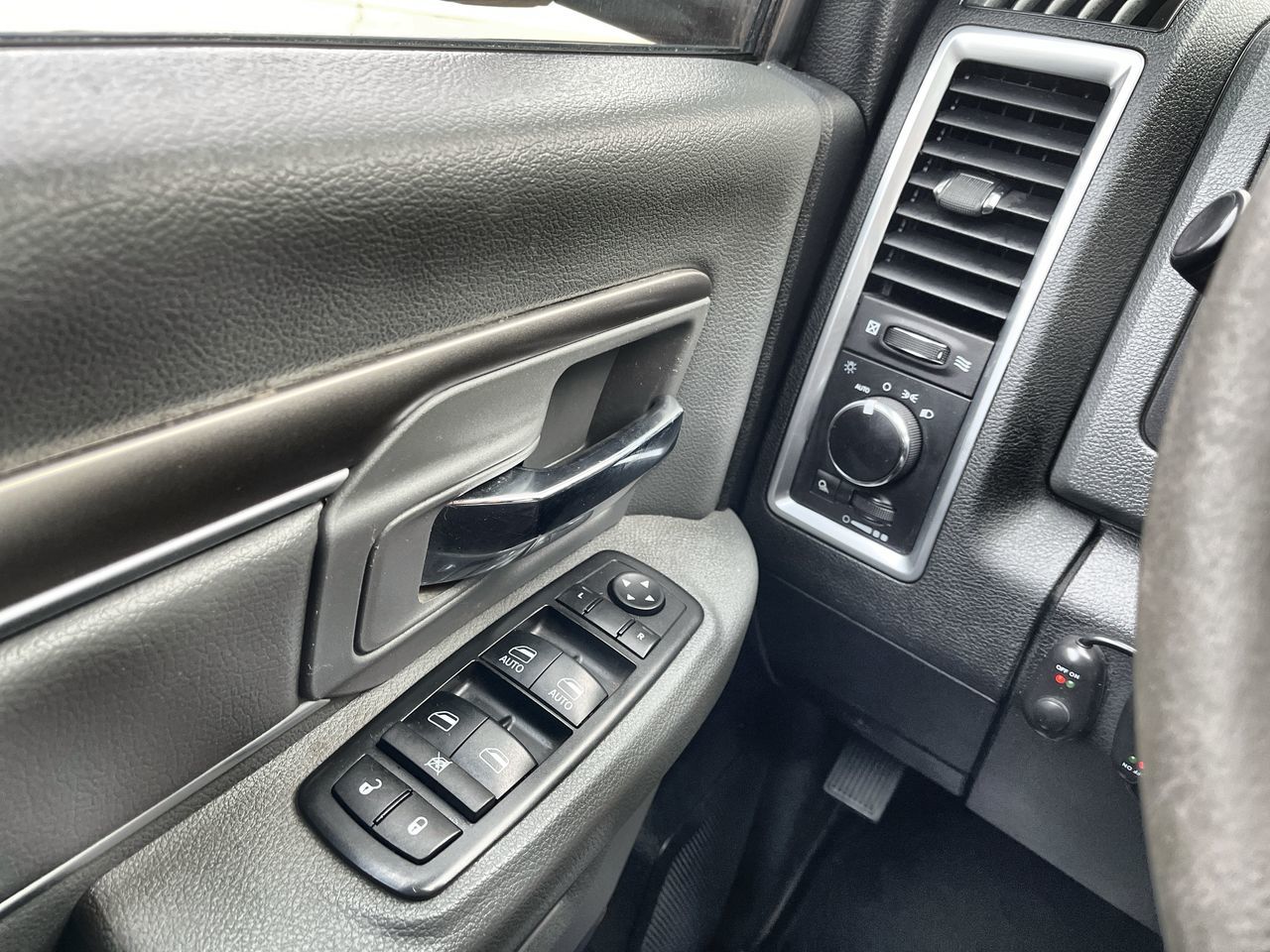 2018 Ram RAM 1500 Crew Cab 4x4 in Regina, Saskatchewan