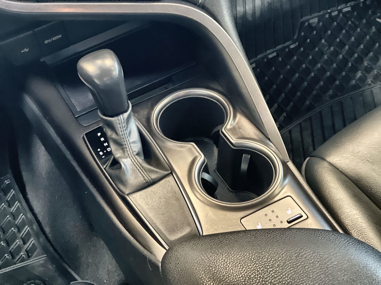 Toyota Camry  2021 à Regina, Saskatchewan